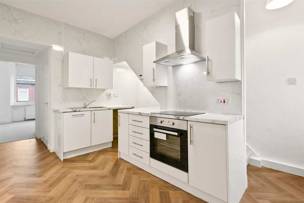 Additional image 6 of 2 bed flat for saleWilson Street, Alexandria G83