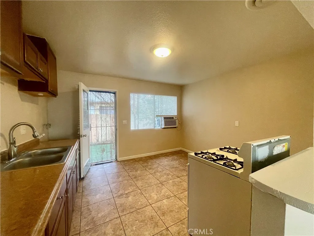 Additional image 5 of 1004 E Nocta Street Unit B, Ontario, CA 91764