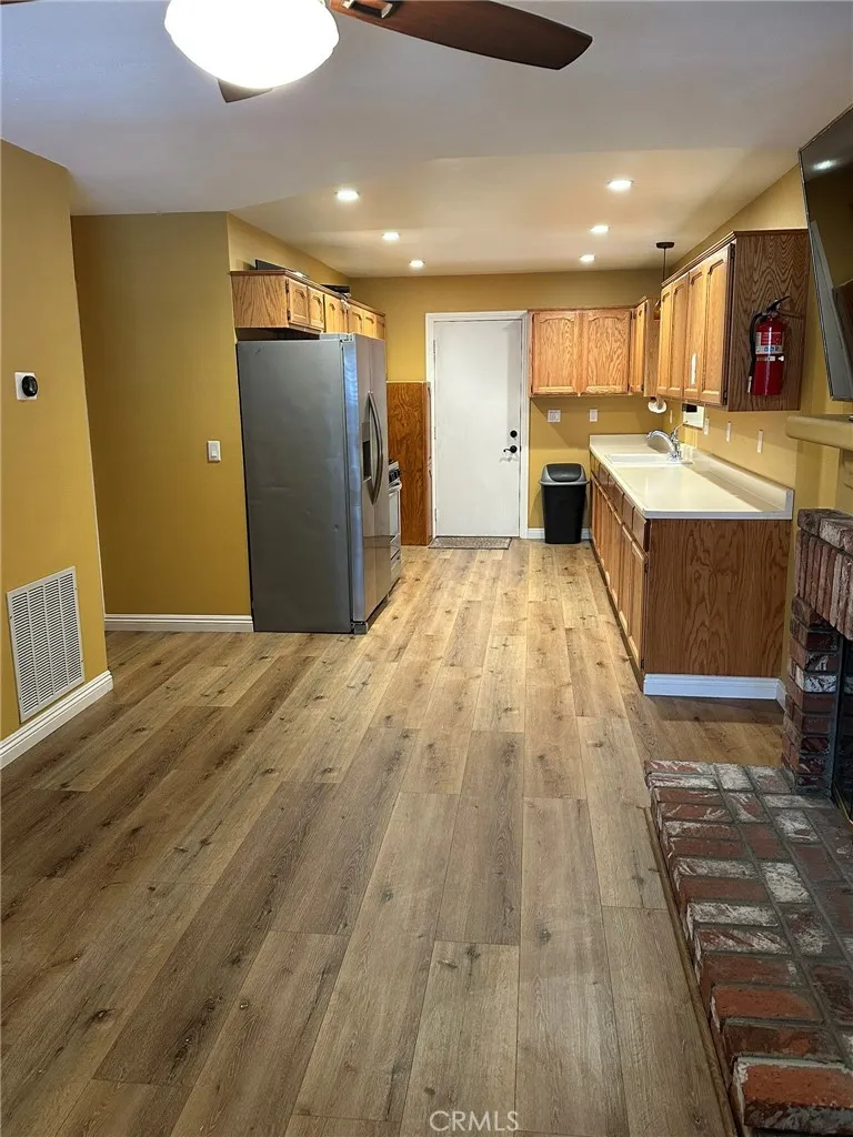 Additional image 21 of 137 E Country Club Blvd, Big Bear City, CA 92314