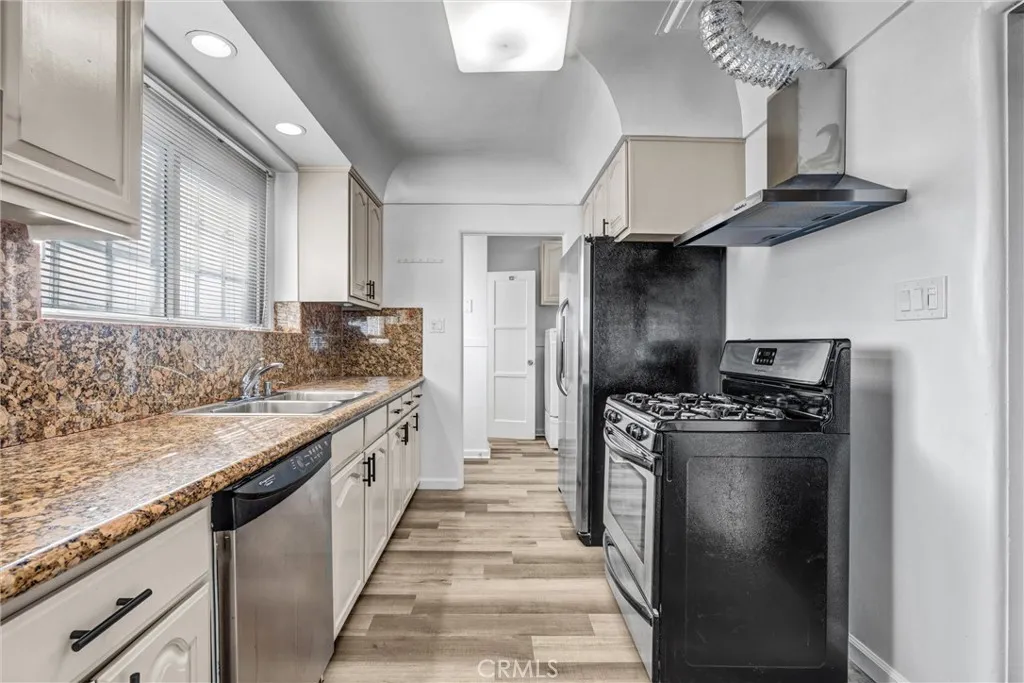 Additional image 15 of 9807 S Denker Ave, Los Angeles, CA 90047