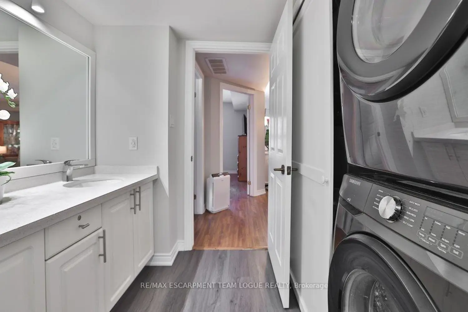 Additional image 13 of 2010 Cleaver Avenue 211