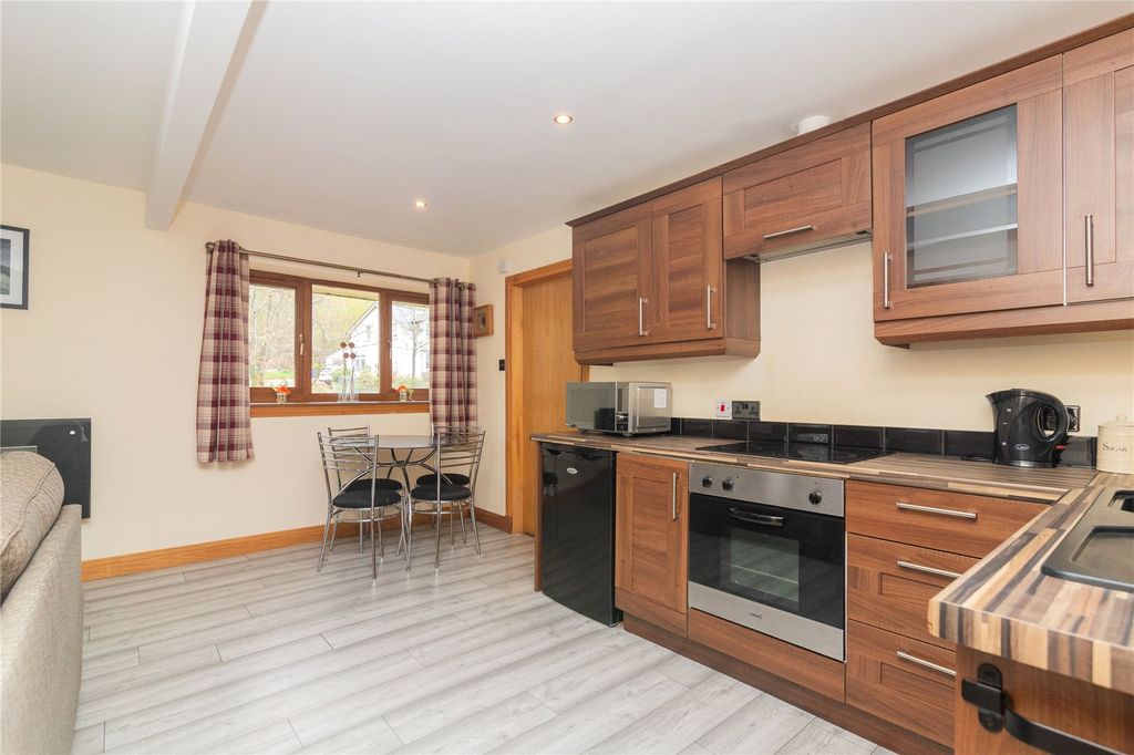 Additional image 18 of 5 bed flat for saleThe Chalet, Dunard House, Kinlochard, Stirling, Stirlingshire FK8