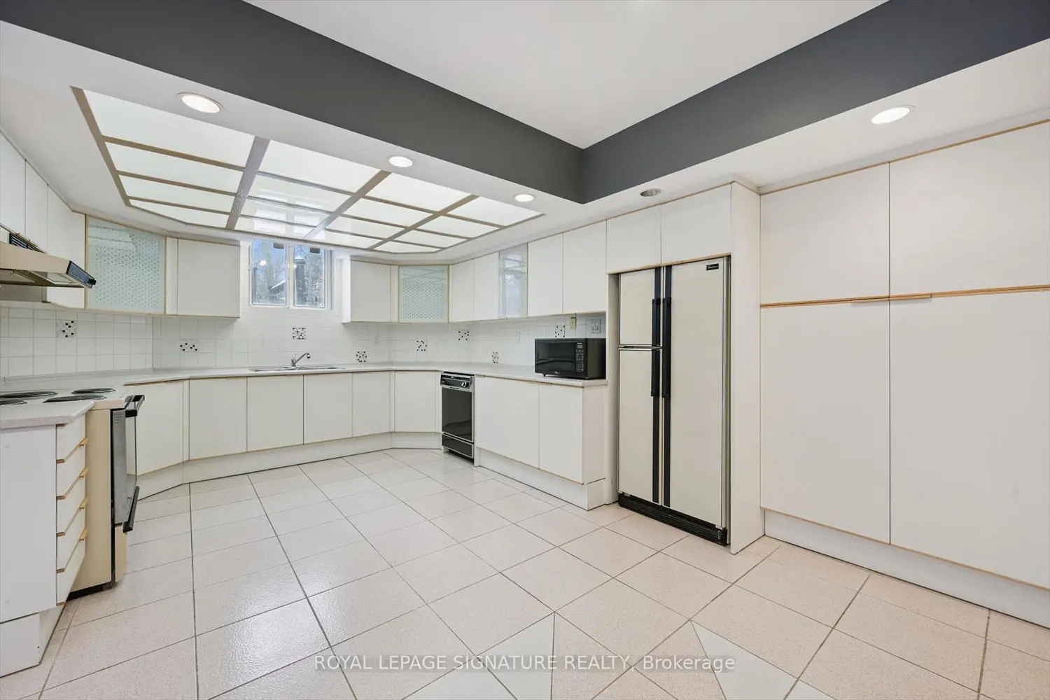 Additional image 11 of 28 Manswood Crescent