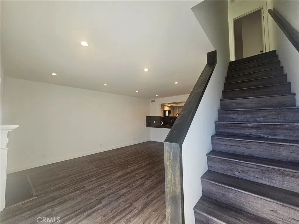 Additional image 6 of 15125 Nordhoff St, North Hills, CA 91343