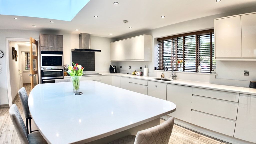 Additional image 18 of 6 bed semi-detached house for salePen-Rhiw Avenue, Oakdale NP12