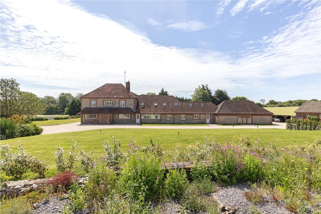 Land for sale4 Bed Farmhouse, 5 Holiday Let Cottages, Aldingbourne, Chichester, West Sussex PO20