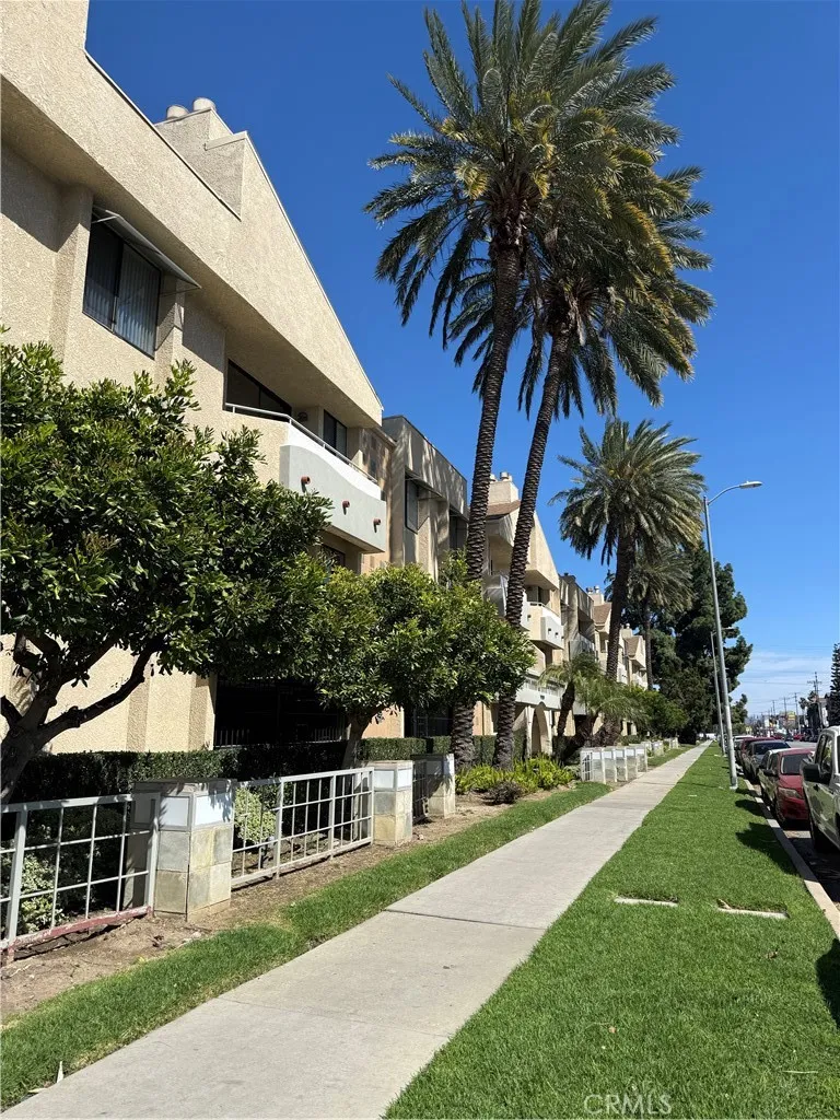 Additional image 21 of 19009 Sherman Way Unit 16, Reseda, CA 91335