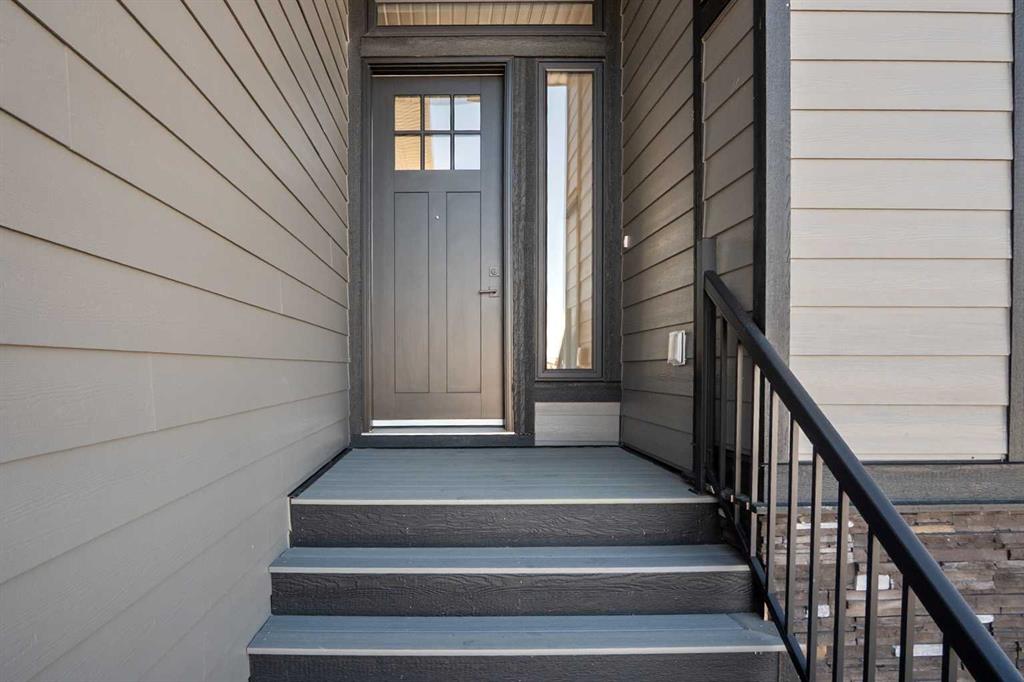Additional image 3 of 43 Viceroy Crescent, Olds, AB, T4H0G2