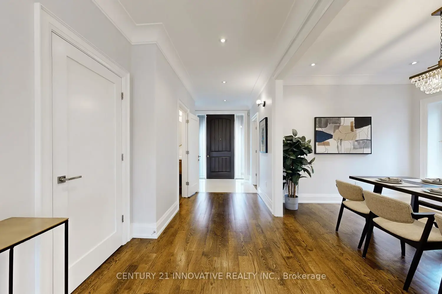 1 Dustan Crescent
