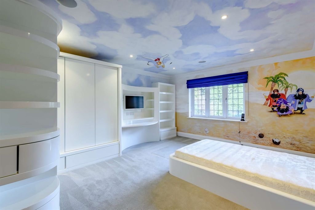 Additional image 20 of 5 bed detached house for salePark Lane, Hale WA15