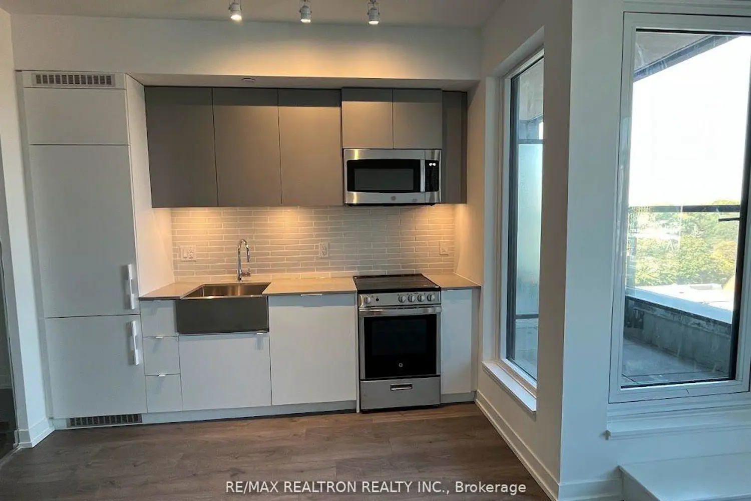 Additional image 6 of 270 Dufferin Street 619