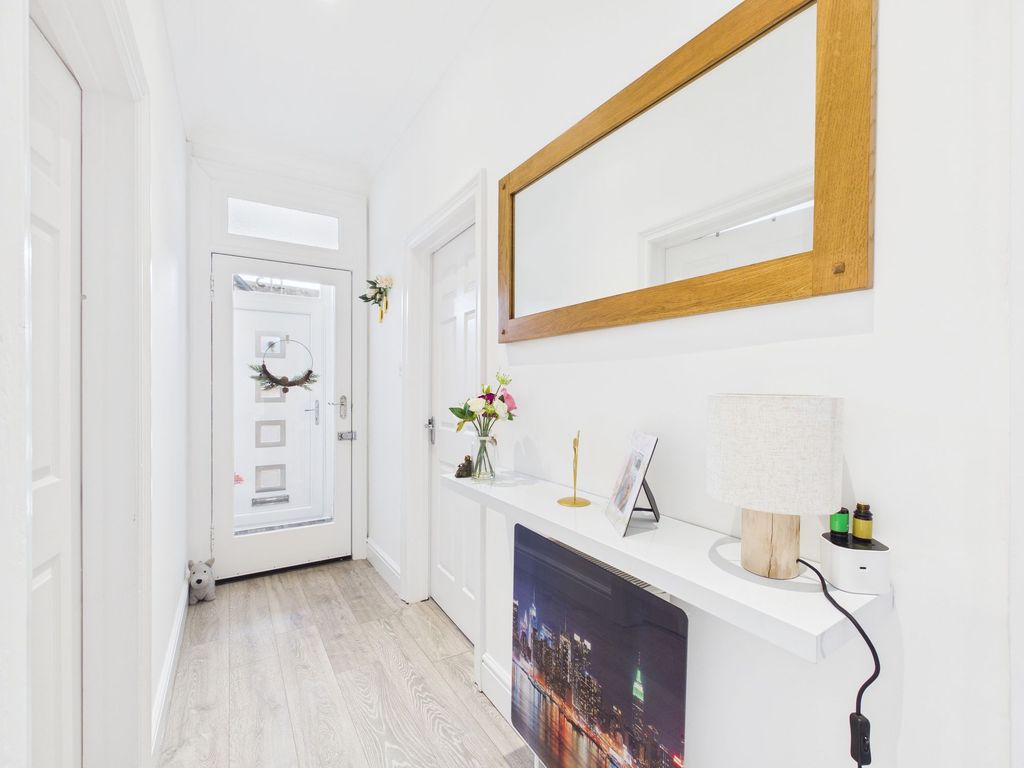 Additional image 4 of 2 bed flat for saleSt. Leonard Street, Lanark ML11