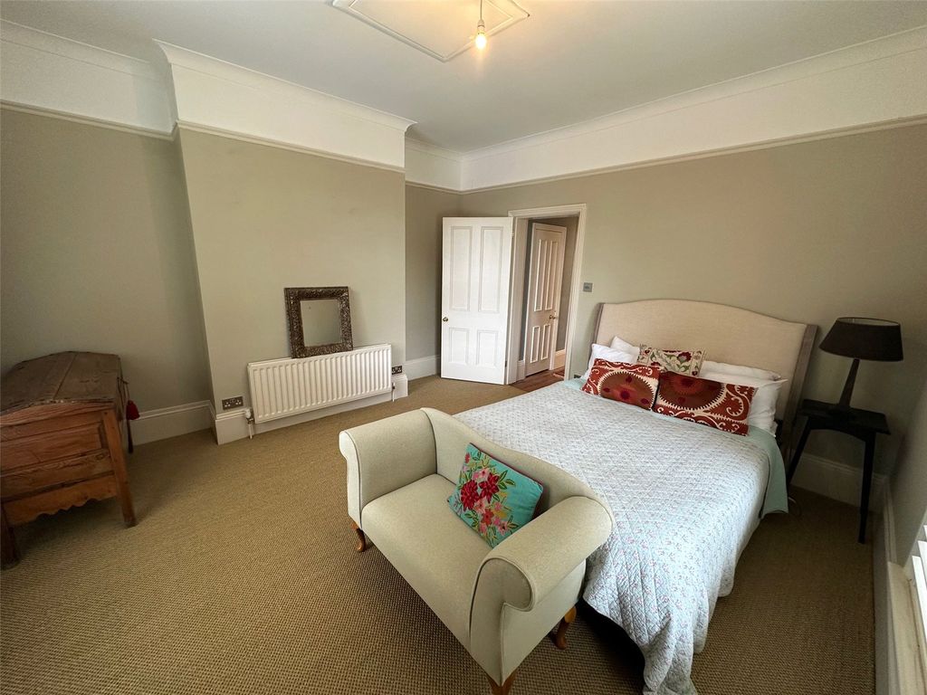 Additional image 5 of 2 bed flat for saleElm Grove Road, Salisbury, Wiltshire SP1