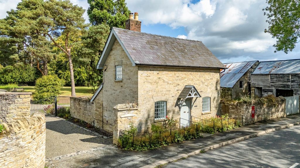 Additional image 24 of 6 bed detached house for saleOverton, Ludlow, Shropshire SY8