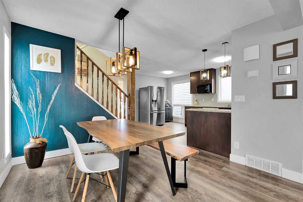 Additional image 5 of 44 Strathclair Rise SW, Calgary, AB, T3H 1G4