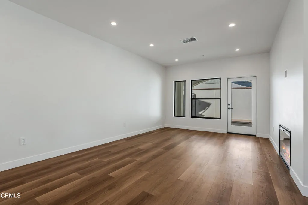 Additional image 57 of 136 N Oakview Drive Unit 102, Thousand Oaks, CA 91362