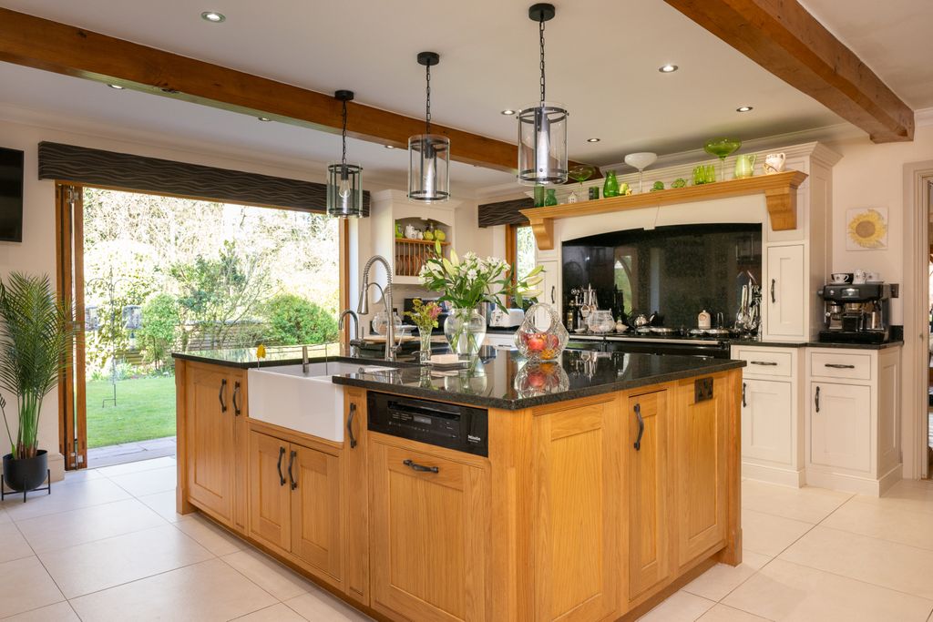 Additional image 6 of 5 bed detached house for saleSale Green, Worcestershire WR9
