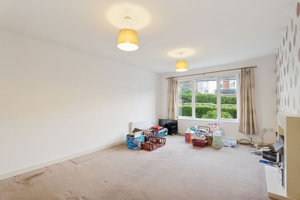 Additional image 4 of 2 bed flat for saleRobertson Way, Callander FK17