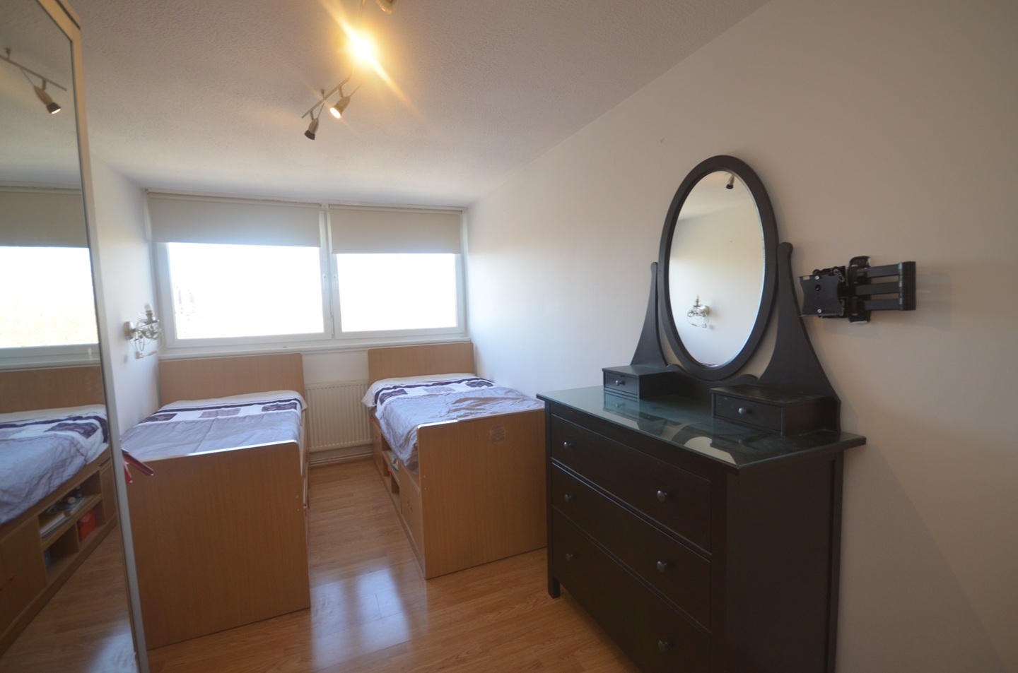 Additional image 10 of 2 Bed Flat, Compton House, SW11, N1 7GU