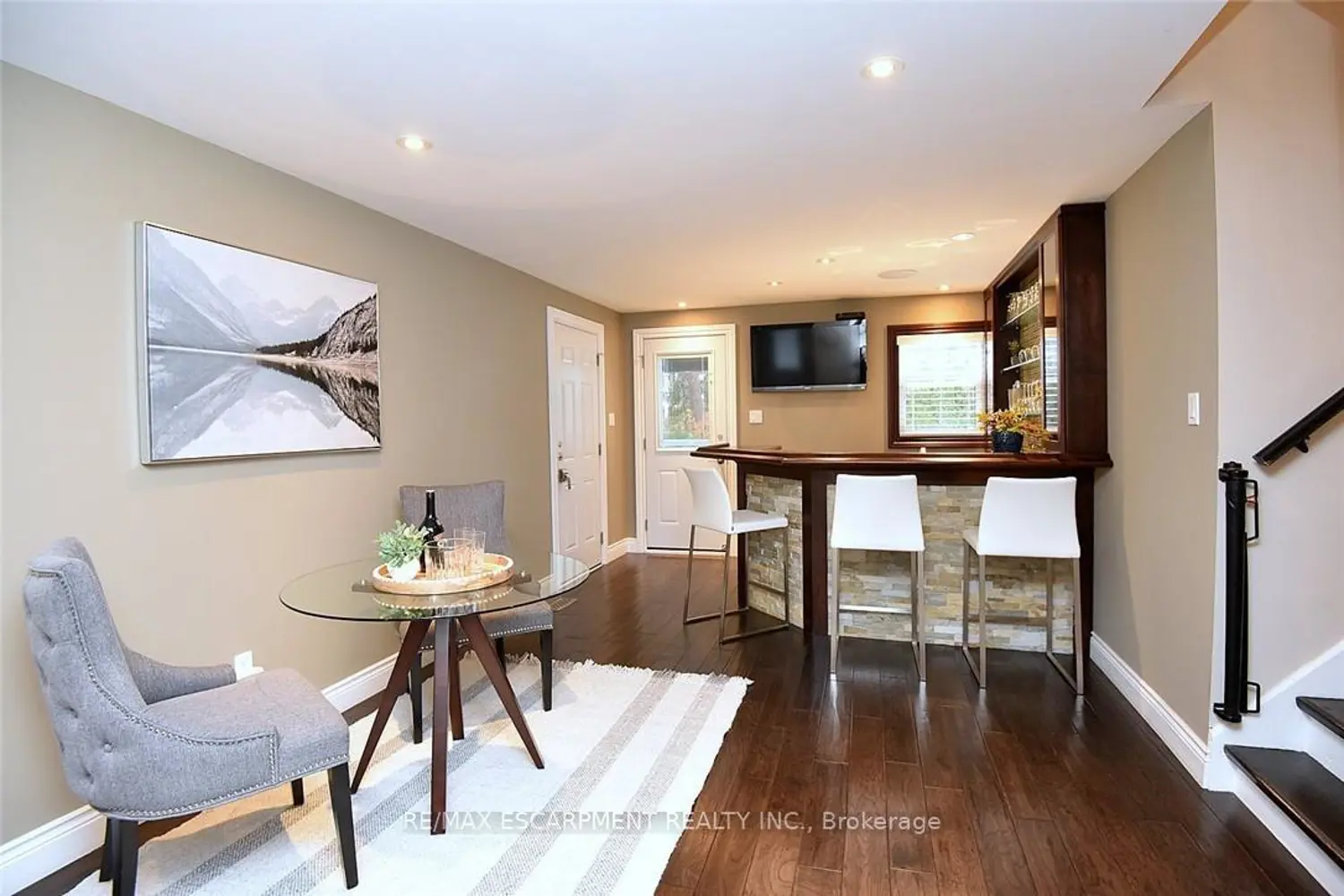 Additional image 14 of 626 Vanderburgh Drive