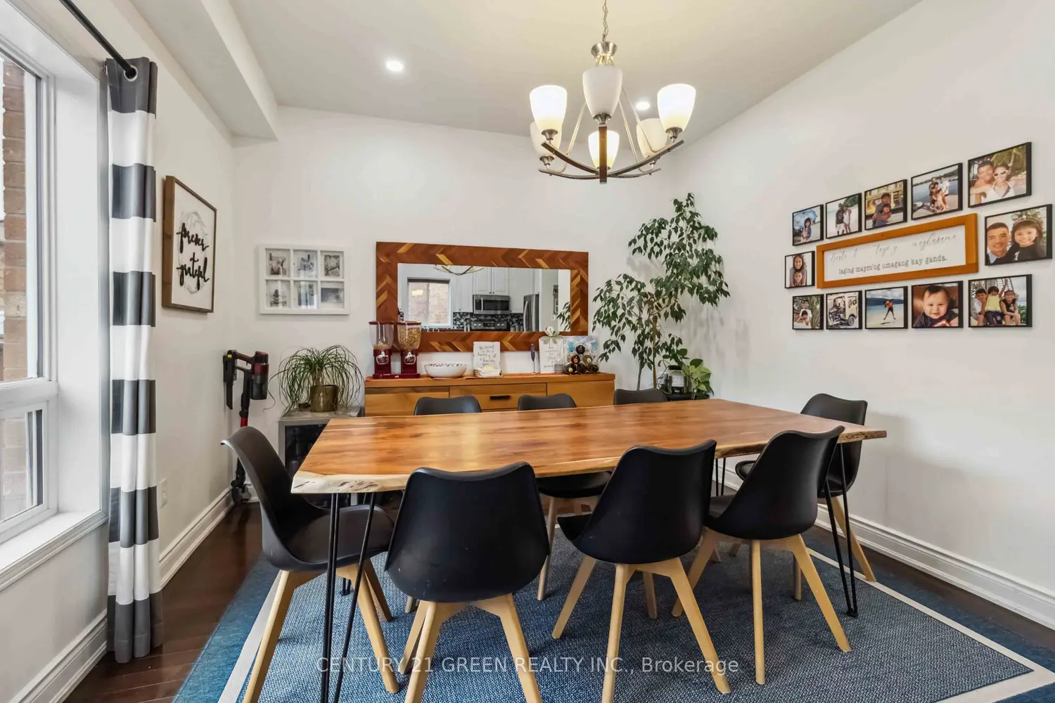 Additional image 8 of 98 Personna Circle