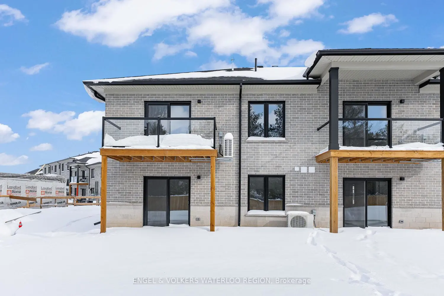 Additional image 18 of 3202 Vivian Line 50