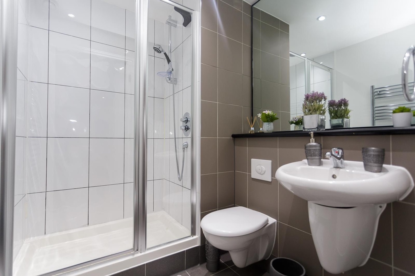 Additional image 9 of 2 Bed Penthouse, Gateway North, LS9, N1 7GU