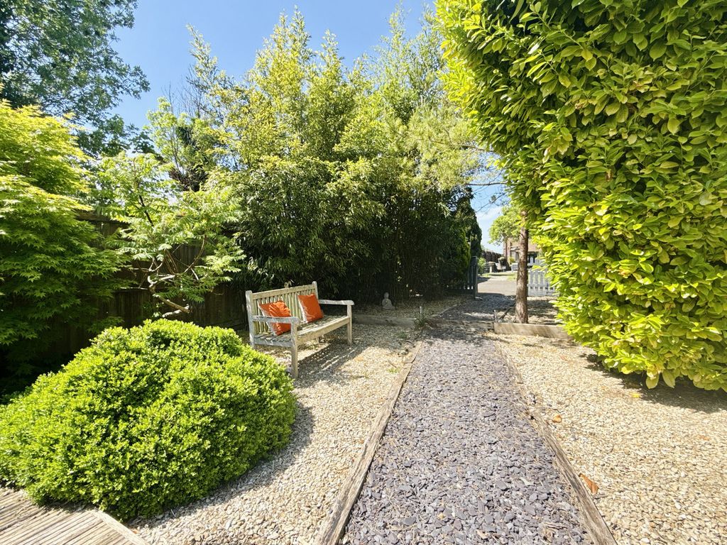 Additional image 28 of 5 bed property for saleGomeldon, Salisbury SP4