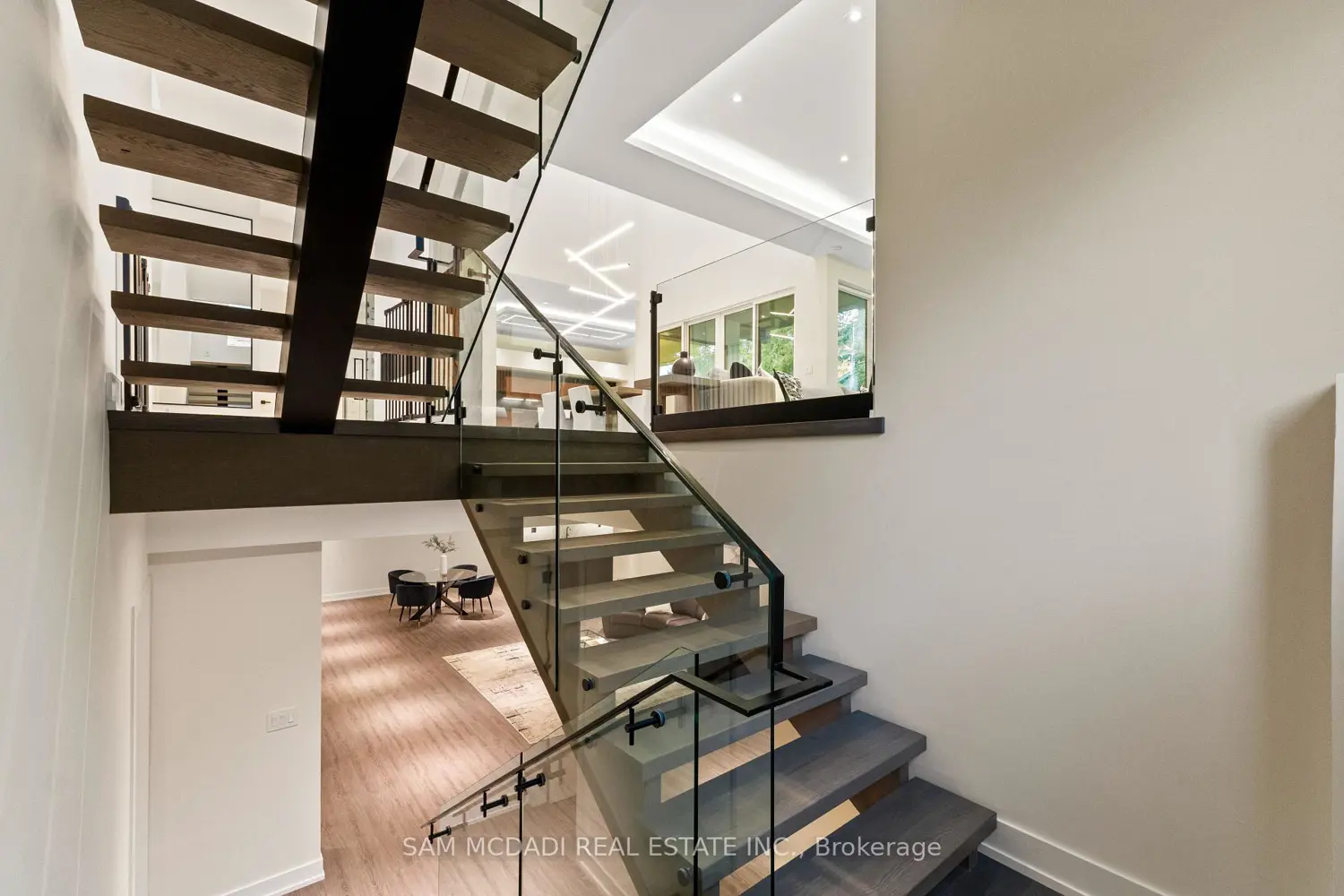 Additional image 14 of 2075 Shawanaga Trail