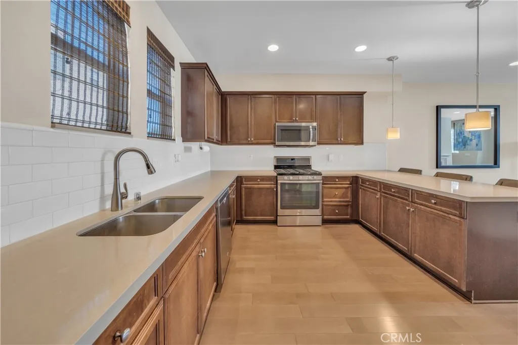 Additional image 3 of 14102 W Chapparel Lane, Van Nuys, CA 91405