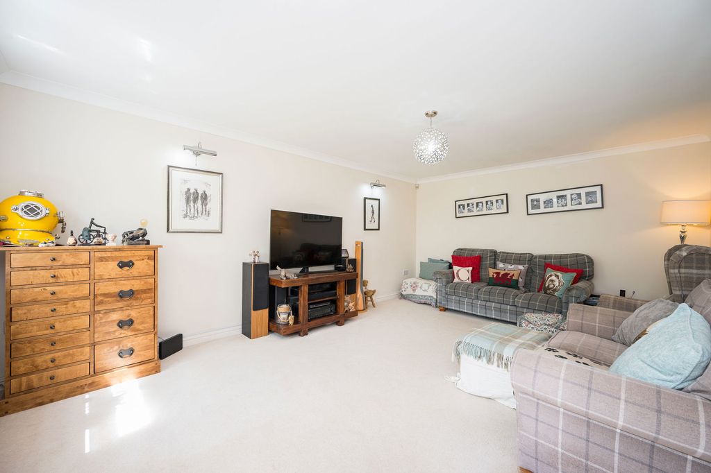 Additional image 2 of 4 bed detached house for saleCharles Street, Tredegar NP22
