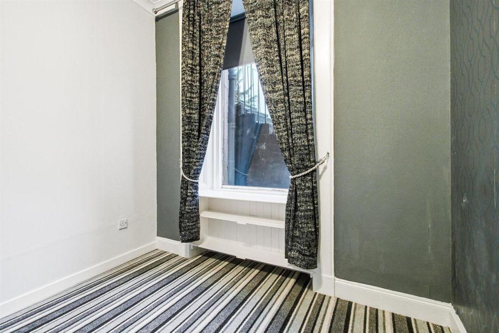 Additional image 19 of 1 bed flat for saleWilson Street, Alexandria G83
