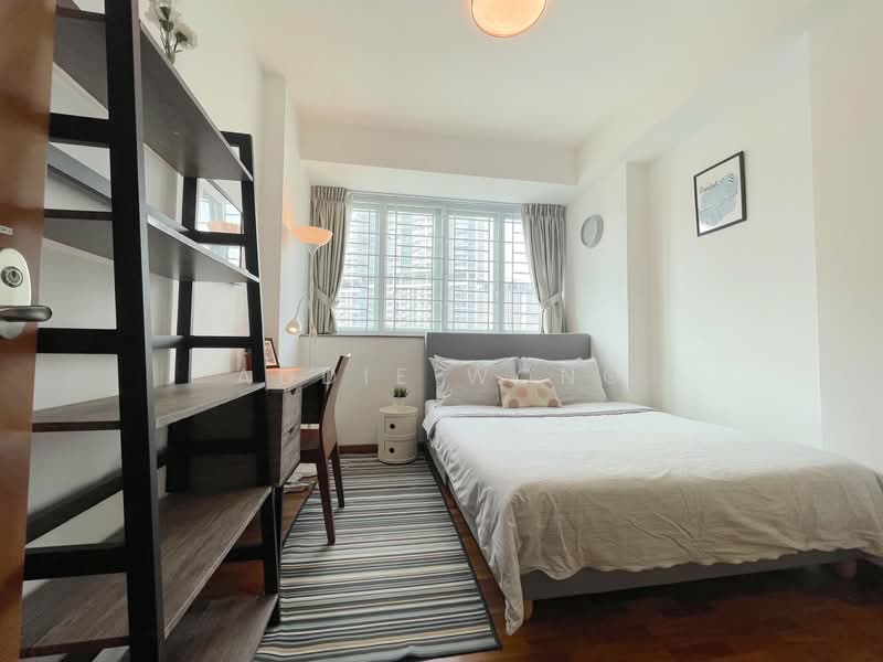 4-Bedroom Ladies Apartment | Queenstown MRT 3 Mins Walk | Clean and Spacious