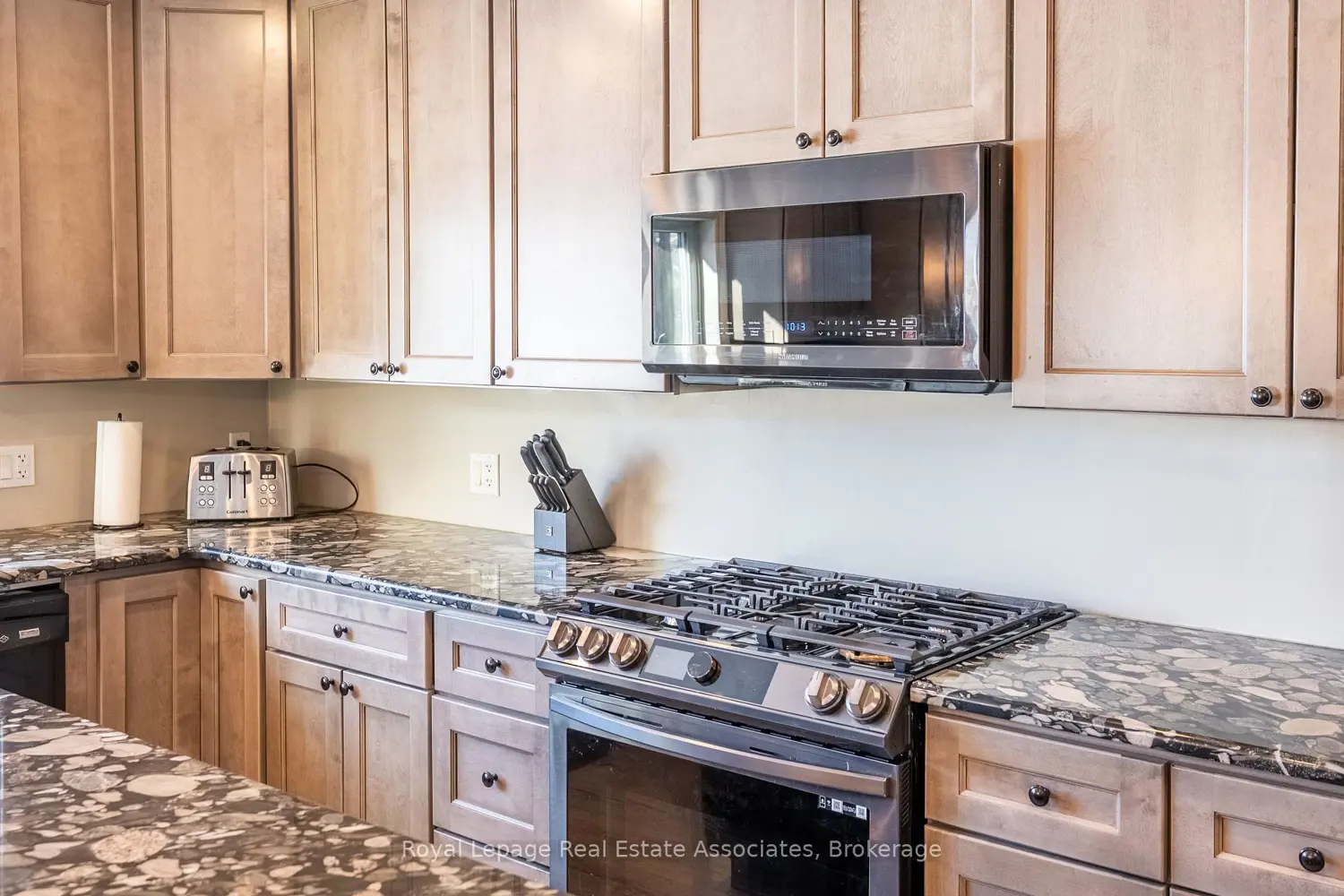 Additional image 8 of 196 Circle Road