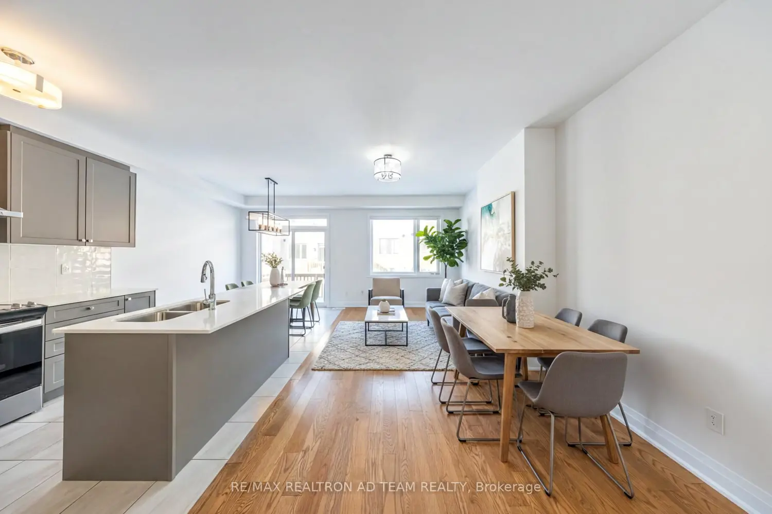 Additional image 5 of 972 Crowsnest Hollow Avenue