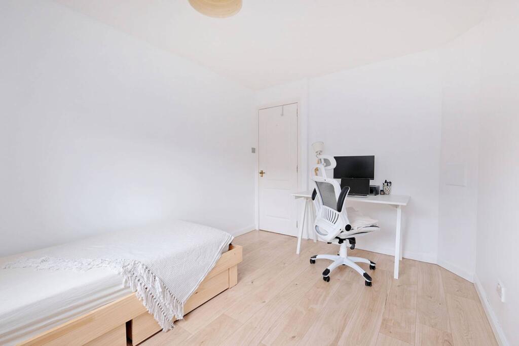 Additional image 16 of Flat B, 45 Seaforth Road, Aberdeen, AB24 5PG