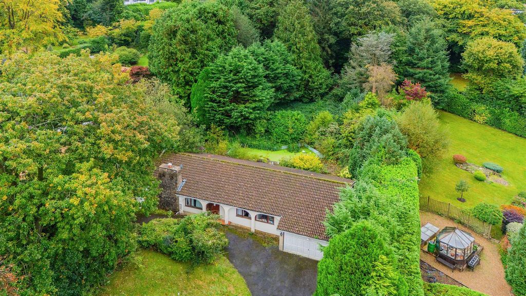 Land for saleThe Glade, Kingswood KT20