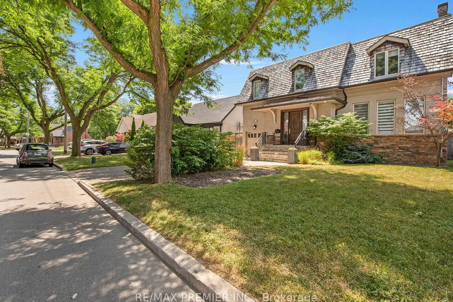 Additional image 2 of 35 Yorkdale Crescent