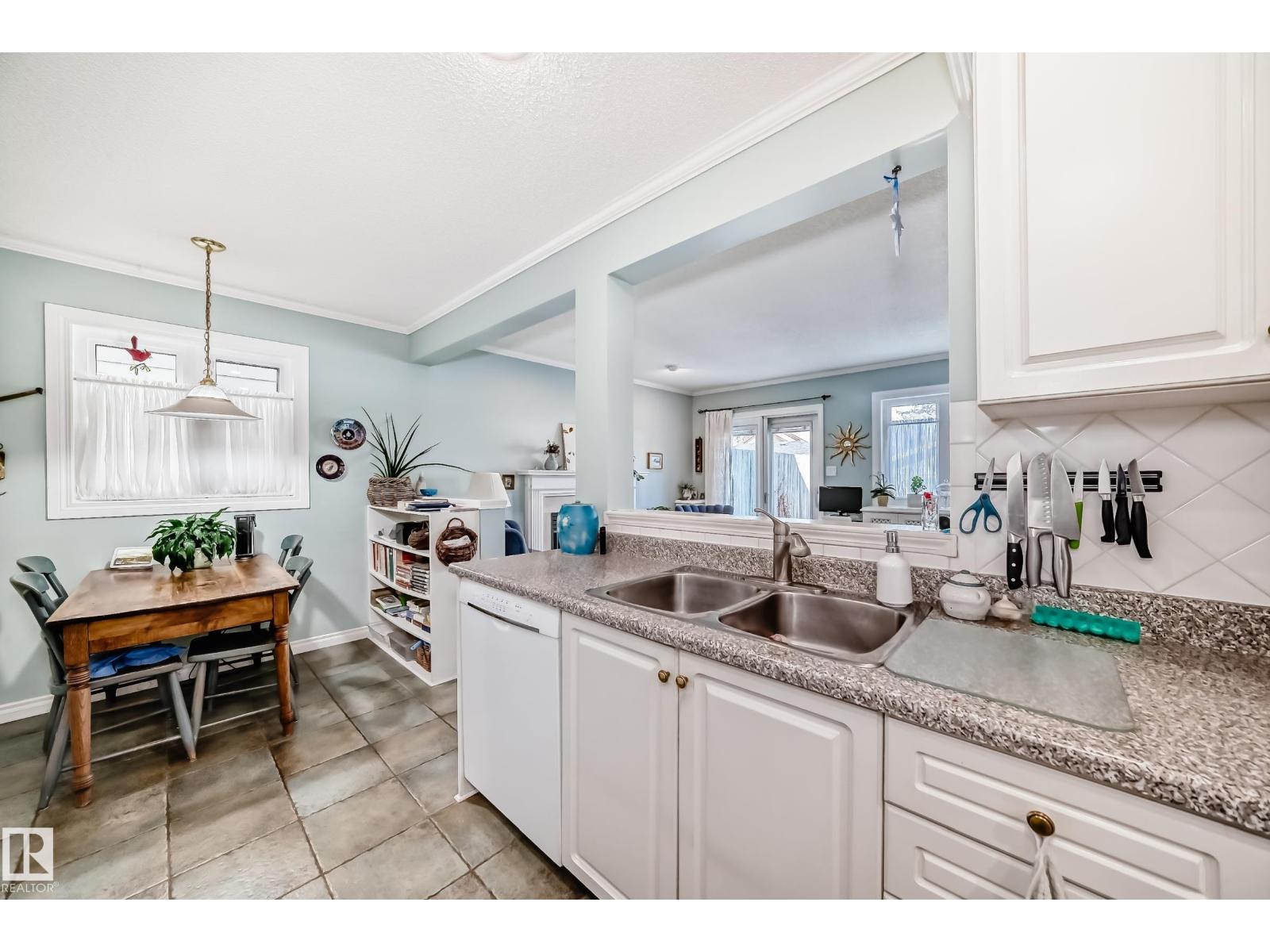 Additional image 6 of 10279 89 Street NW, Edmonton, AB, T5H1R3