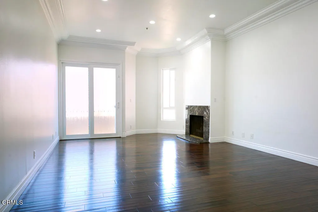 Additional image 6 of 4830 Elmwood Avenue Unit 206, Los Angeles, CA 90004