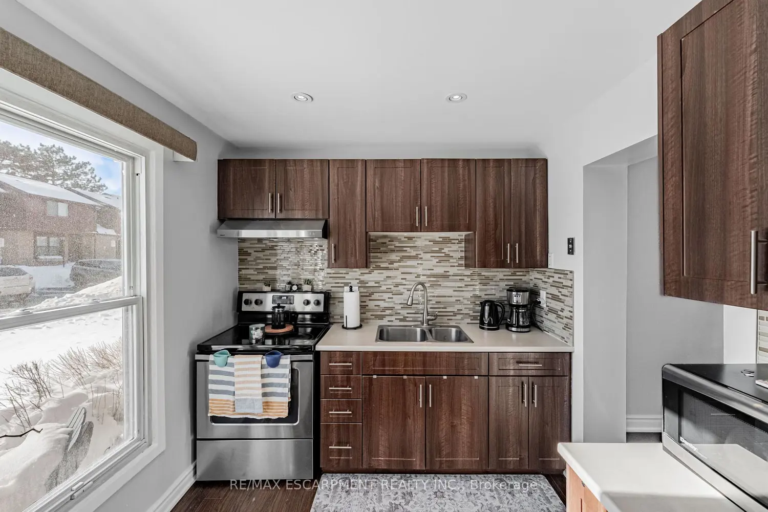 Additional image 10 of 6650 Falconer Drive 19