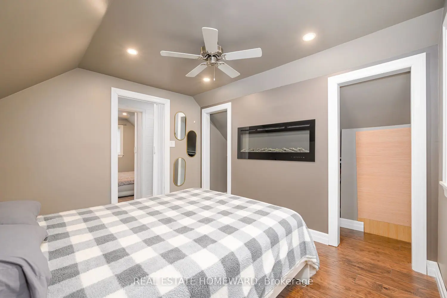 Additional image 5 of 521 O'connell Road