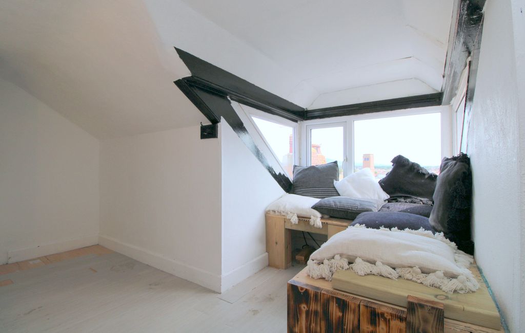 Additional image 13 of 2 bed flat for sale14 Marine Drive, Rhyl LL18