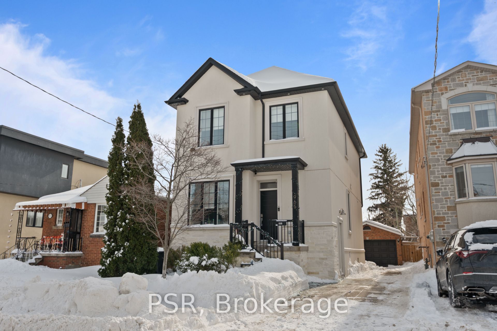 Lower-965 Briar Hill, Toronto, ON, M6B 1M4