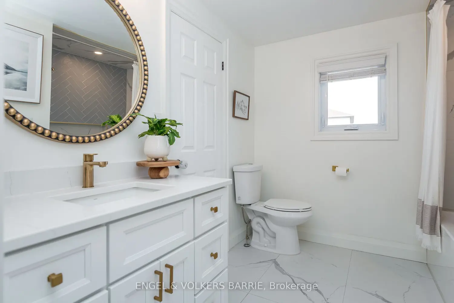 Additional image 9 of 139 Columbia Road