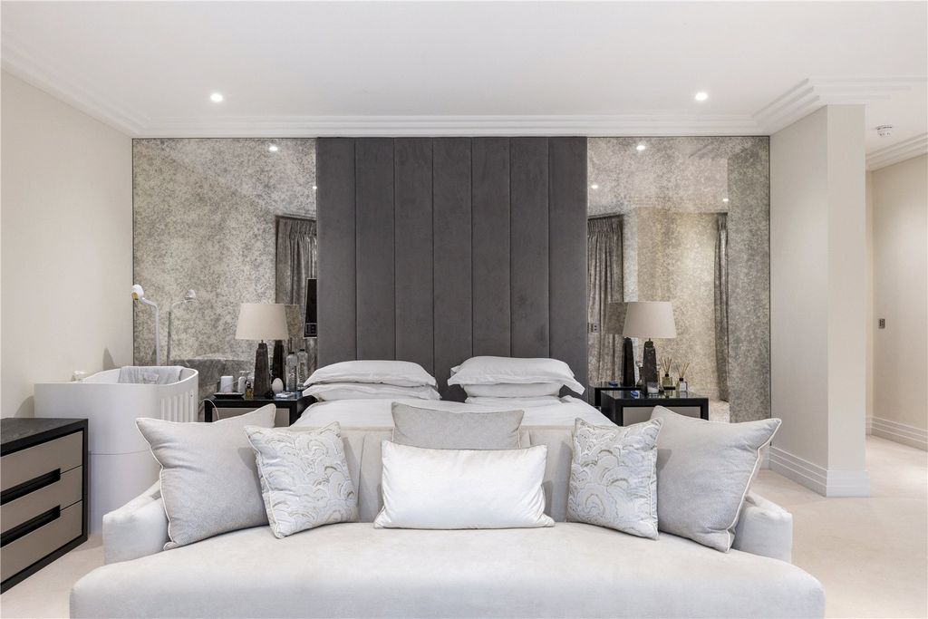 Additional image 20 of 7 bed detached house for saleSunning Avenue, Sunningdale, Berkshire SL5