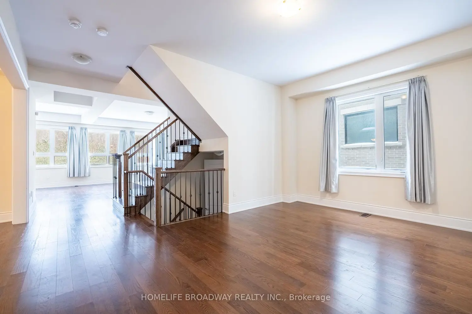 Additional image 8 of 166 Conklin Crescent