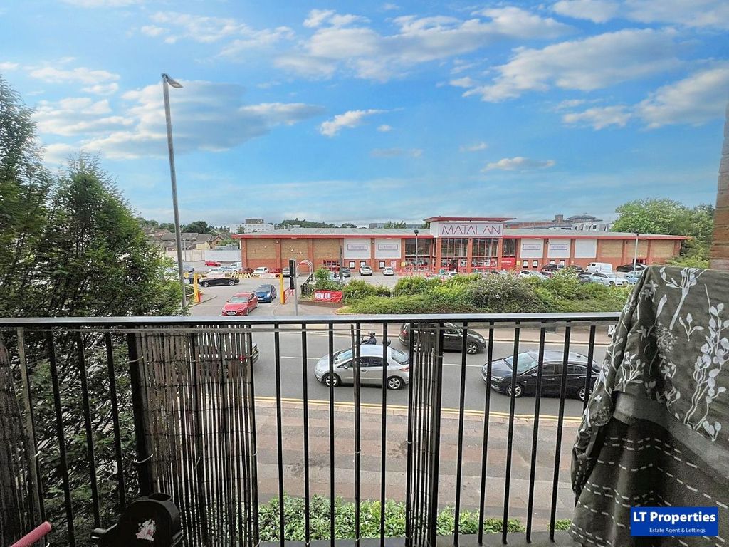 Additional image 7 of 1 bed flat for saleApartment, The Academy, Holly Street, Luton LU1