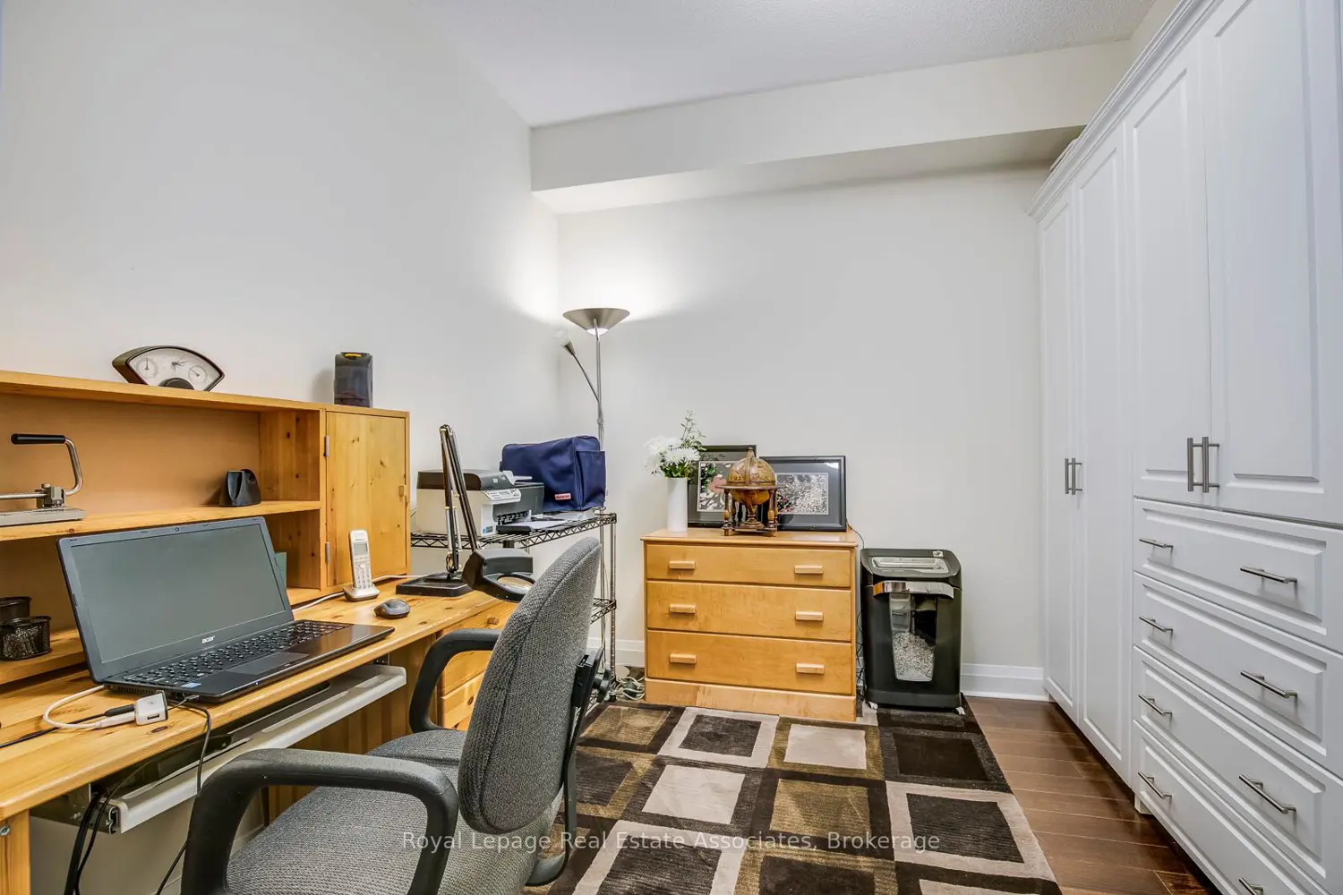 Additional image 18 of 1 Hurontario Street 308