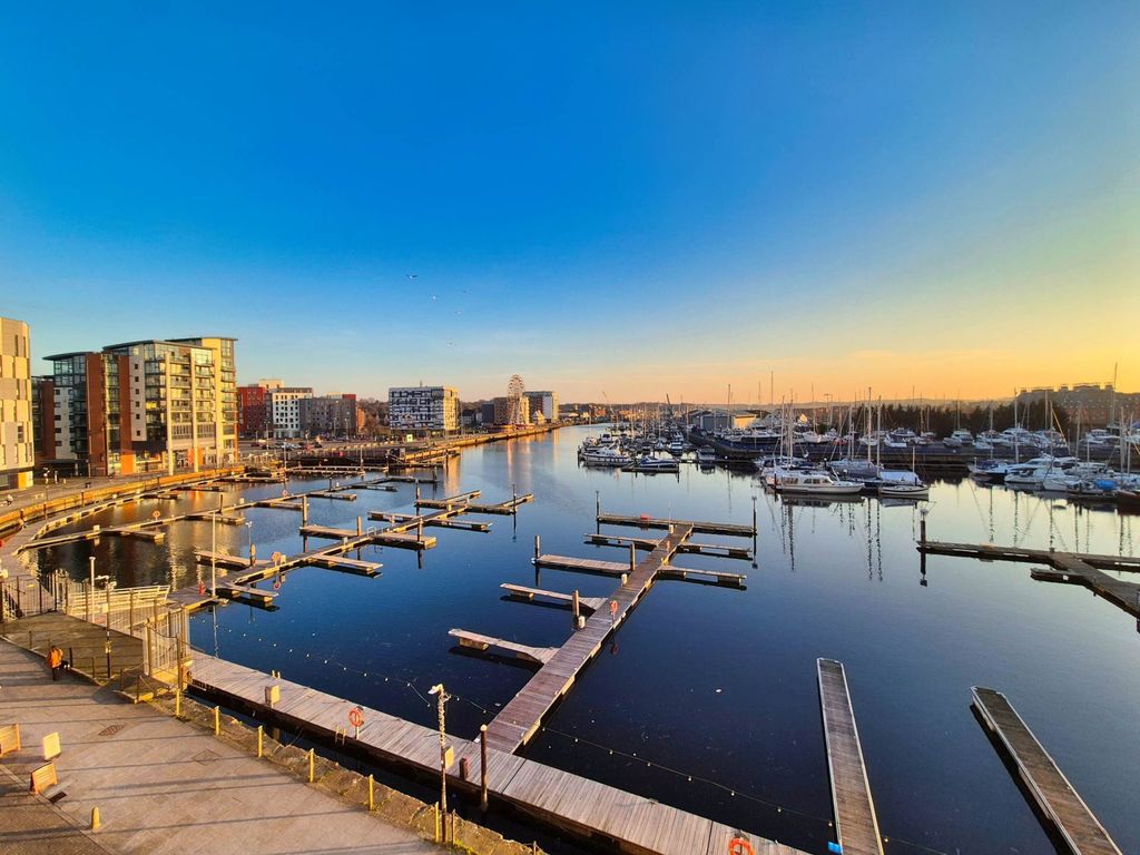 Additional image 8 of 4 bed penthouse for saleNeptune Square, Ipswich IP4